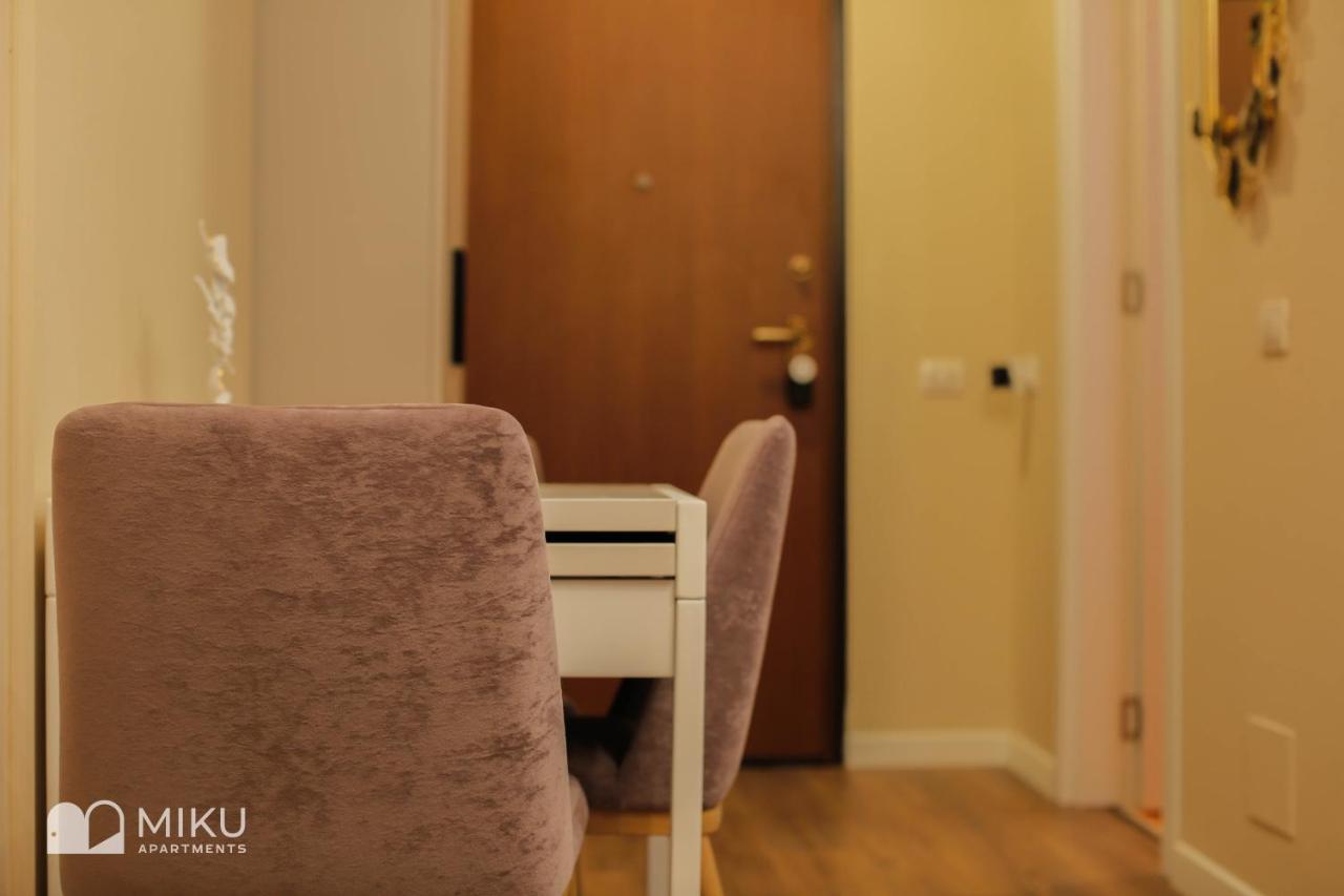 Miku Apartment - Perfect 1Bedroom At Komuna E Parisit Tirana Exterior photo