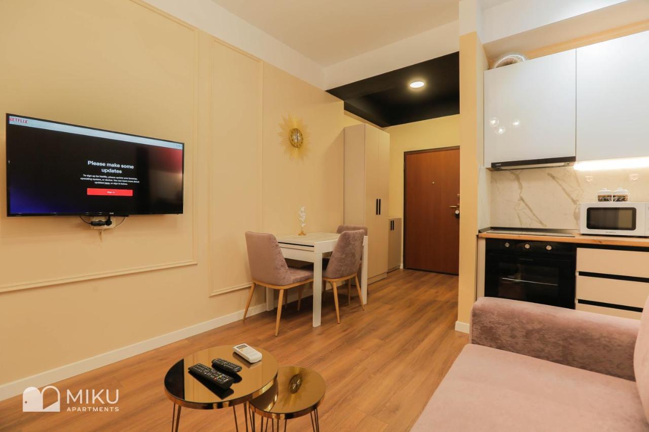 Miku Apartment - Perfect 1Bedroom At Komuna E Parisit Tirana Exterior photo