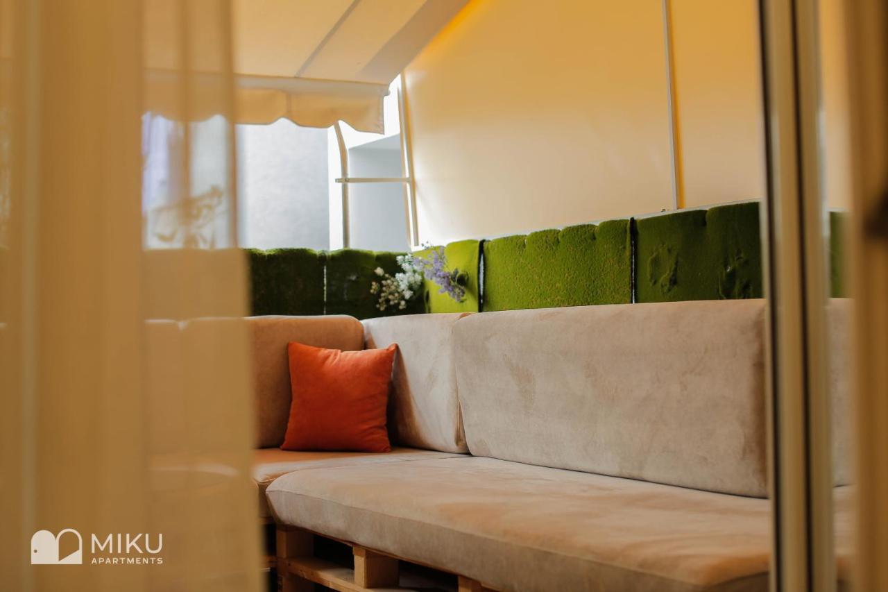 Miku Apartment - Perfect 1Bedroom At Komuna E Parisit Tirana Exterior photo