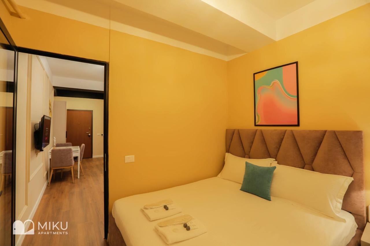 Miku Apartment - Perfect 1Bedroom At Komuna E Parisit Tirana Exterior photo