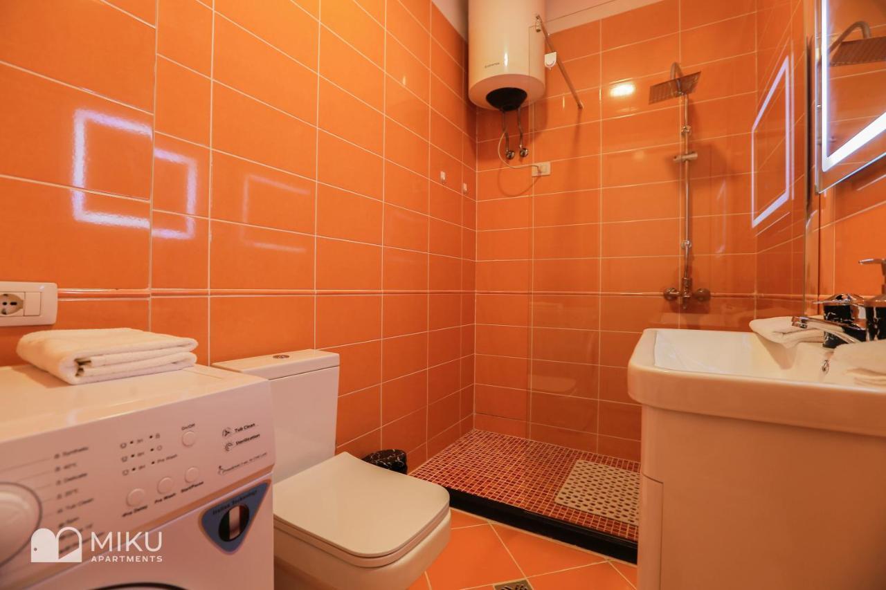 Miku Apartment - Perfect 1Bedroom At Komuna E Parisit Tirana Exterior photo